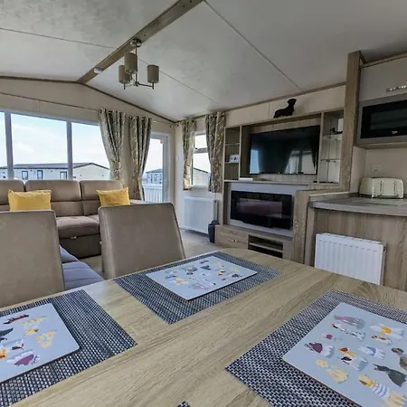 Beautiful Pet Friendly Southerness Caravan With Sea View & Decking Area Mainsriddle Exterior photo