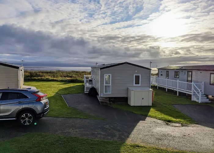 Beautiful Pet Friendly Southerness Caravan With Sea View & Decking Area